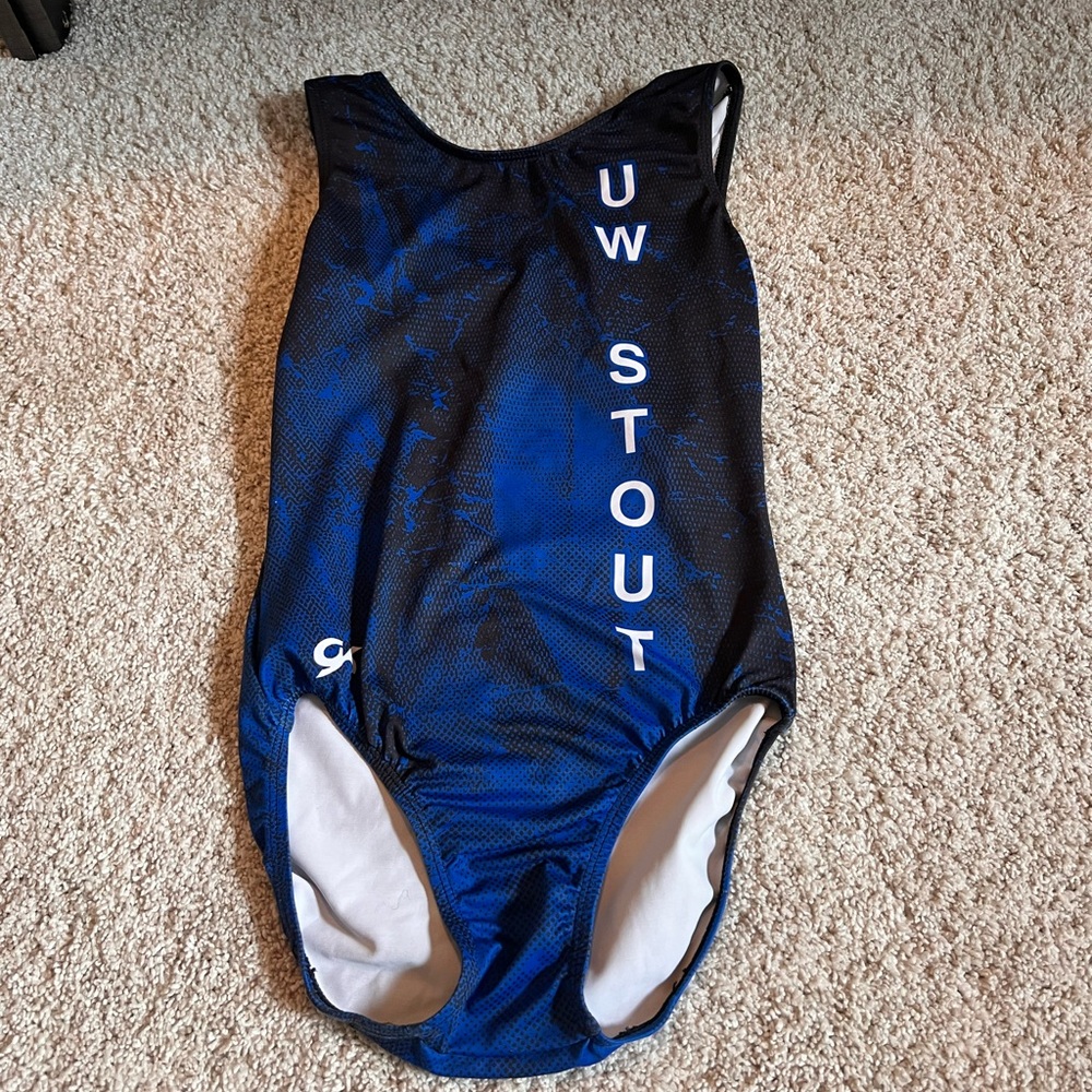 GK adult small leo